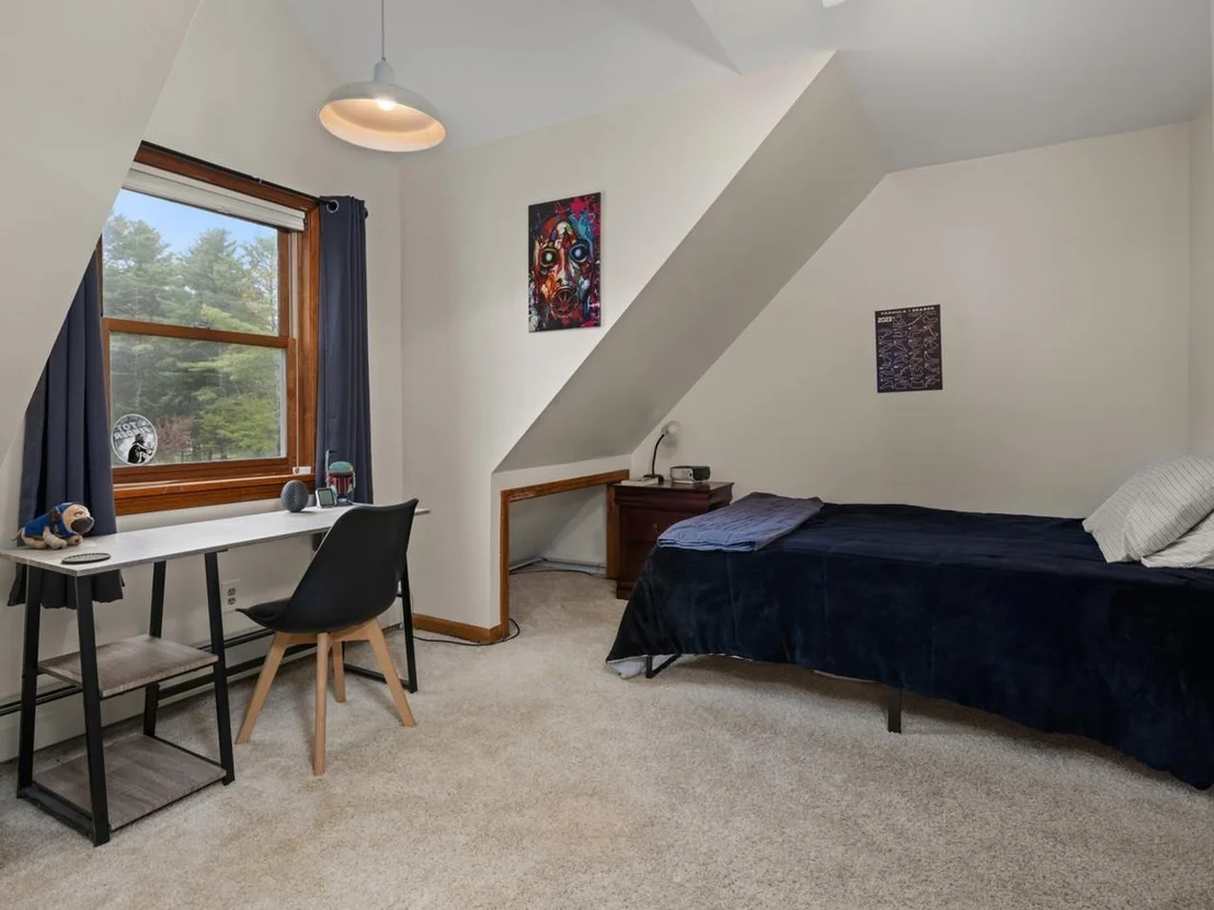 Photo of 140 Austin