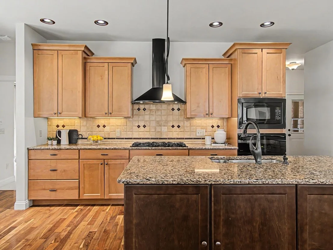 Photo of 232 Colden