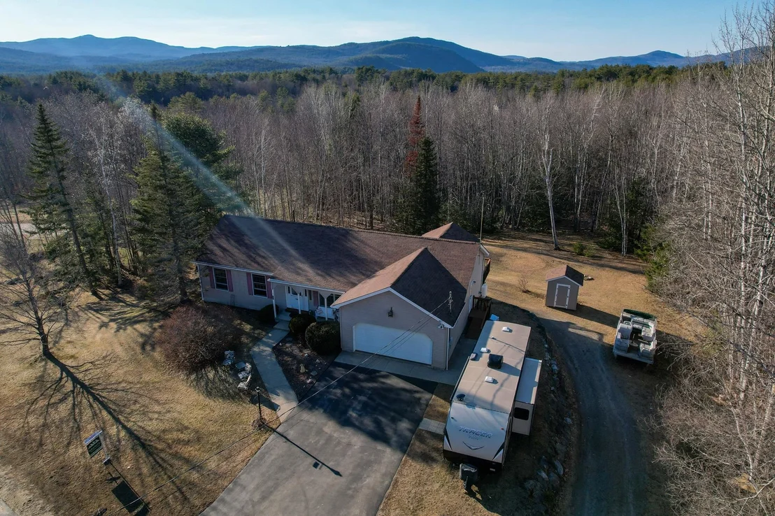 Photo of 450 Upper Birch
