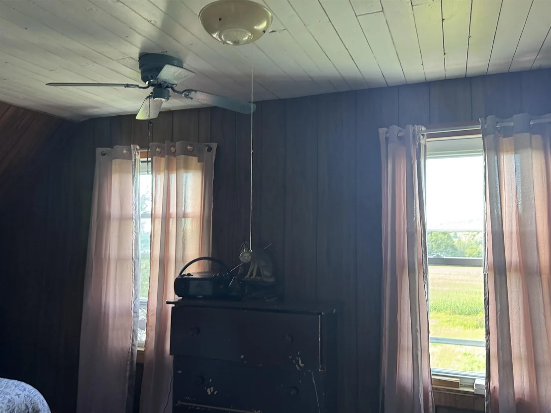 Photo of 166 Perley