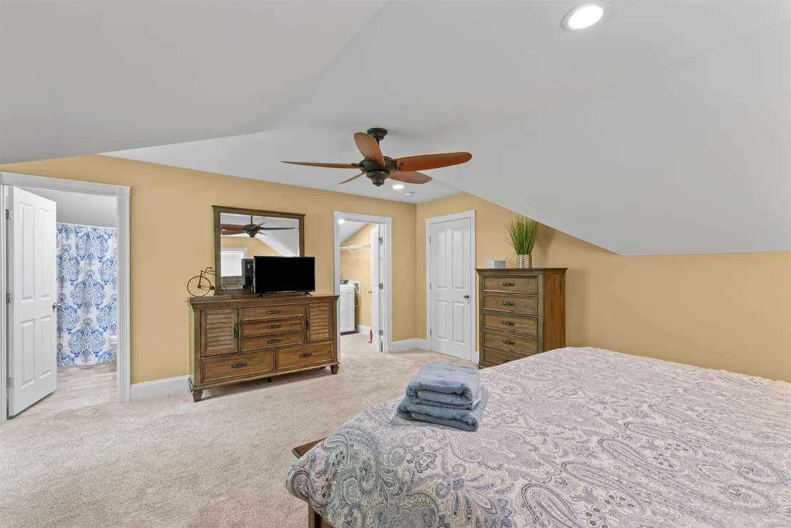 Photo of 177 Alpstrausse