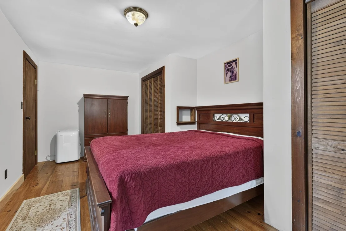 Photo of 363 Keene