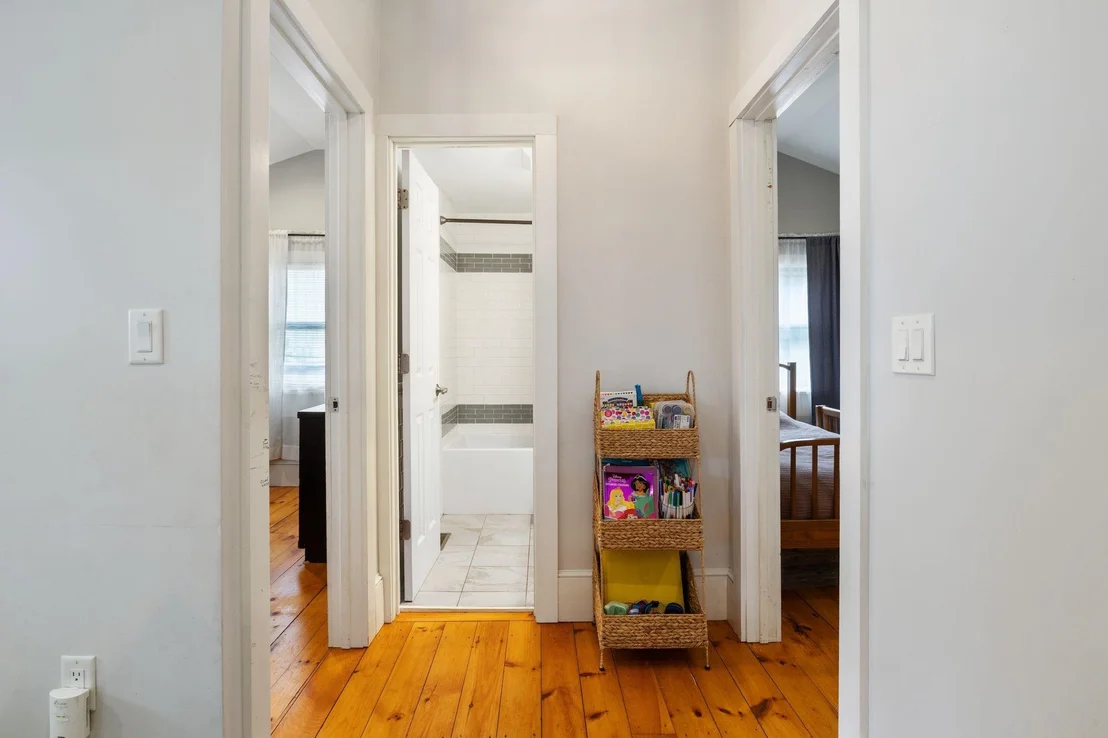 Photo of 24 Walnut
