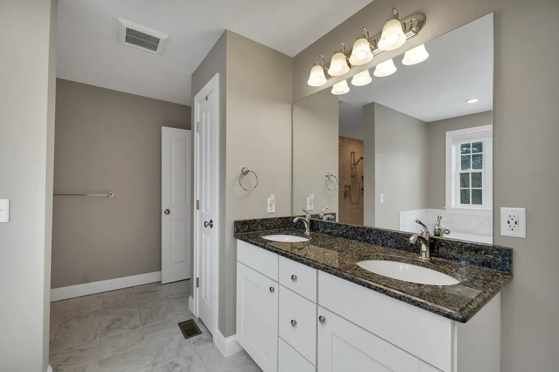 Photo of 26 Lamplighter