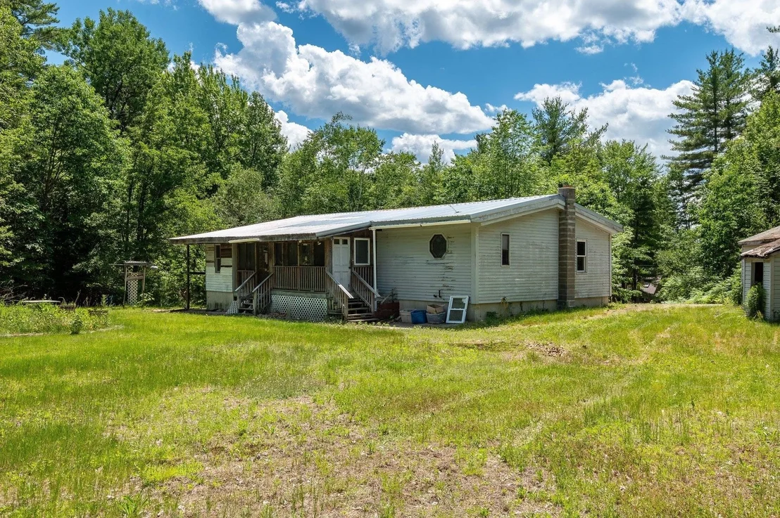Photo of 99 Pine Ridge
