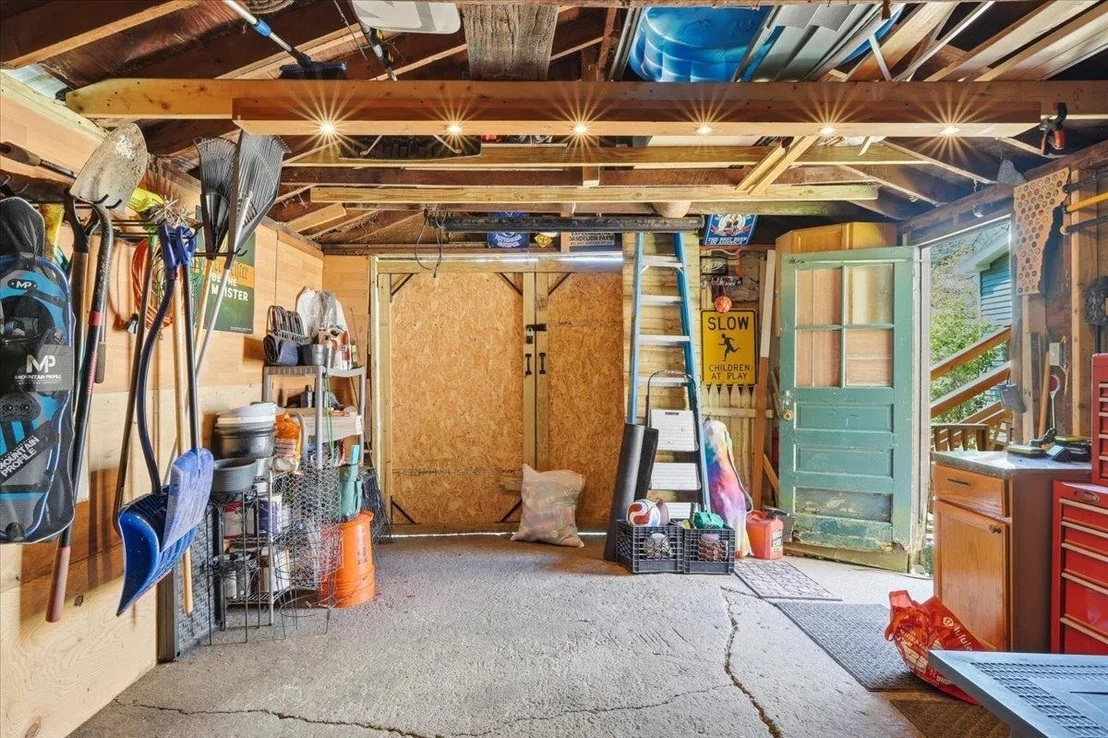 Photo of 737 Porterwood
