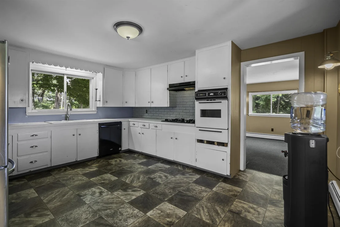 Photo of 385 Burnham Intervale