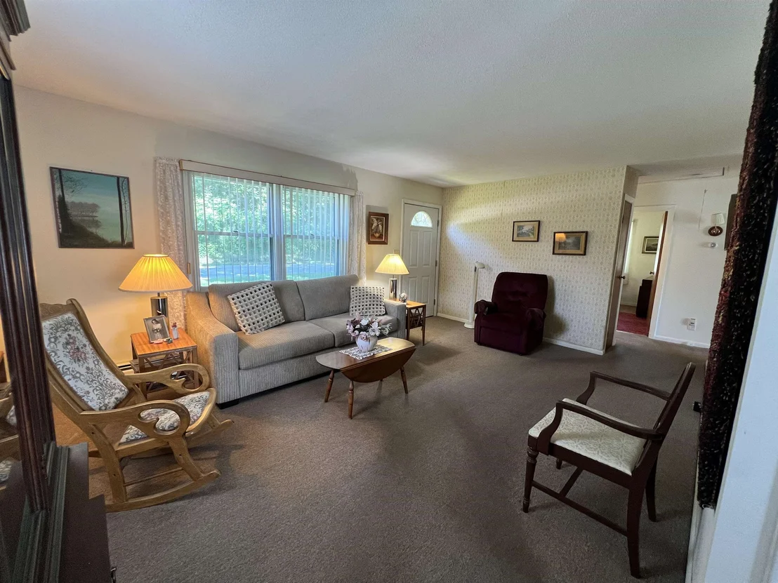 Photo of 140 Dorr
