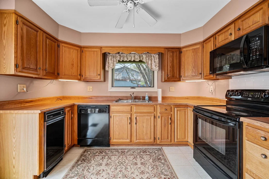 Photo of 11 Ledge