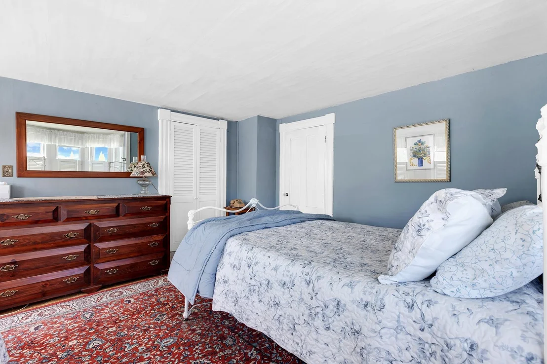 Photo of 761 Main