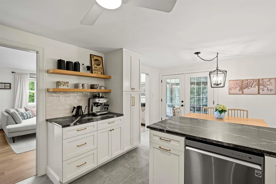 Photo of 20 Hawkview