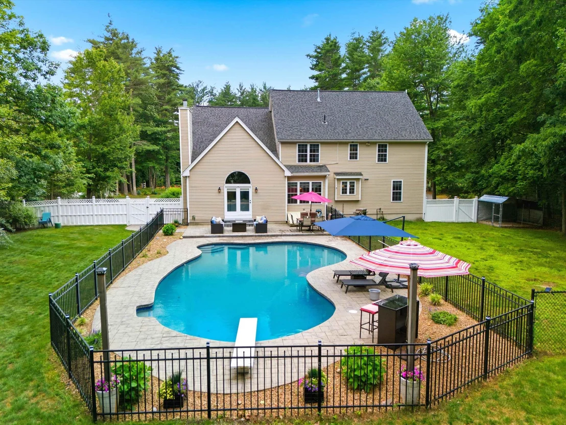 Photo of 3 Taconic