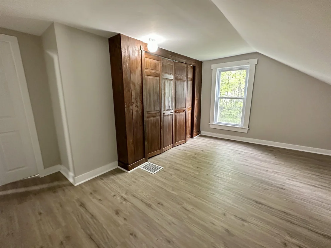 Photo of 461 South