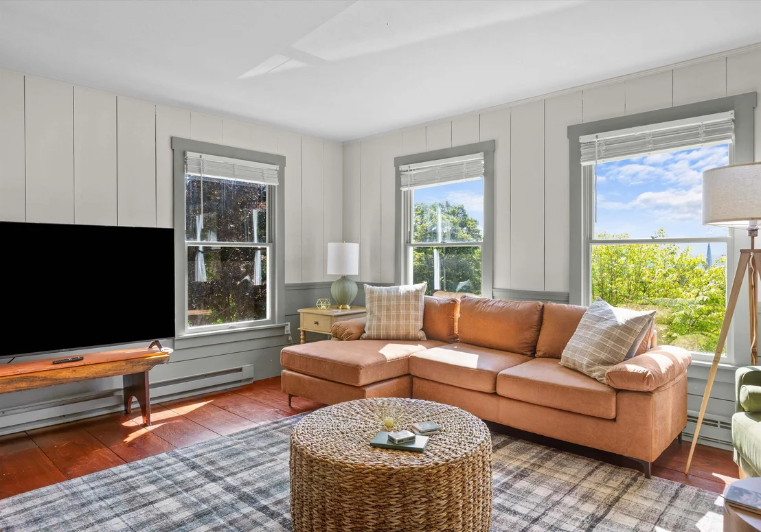 Photo of 470 Maple