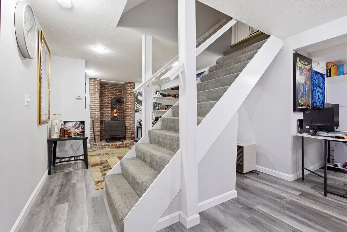 Photo of 29 Chase Brook