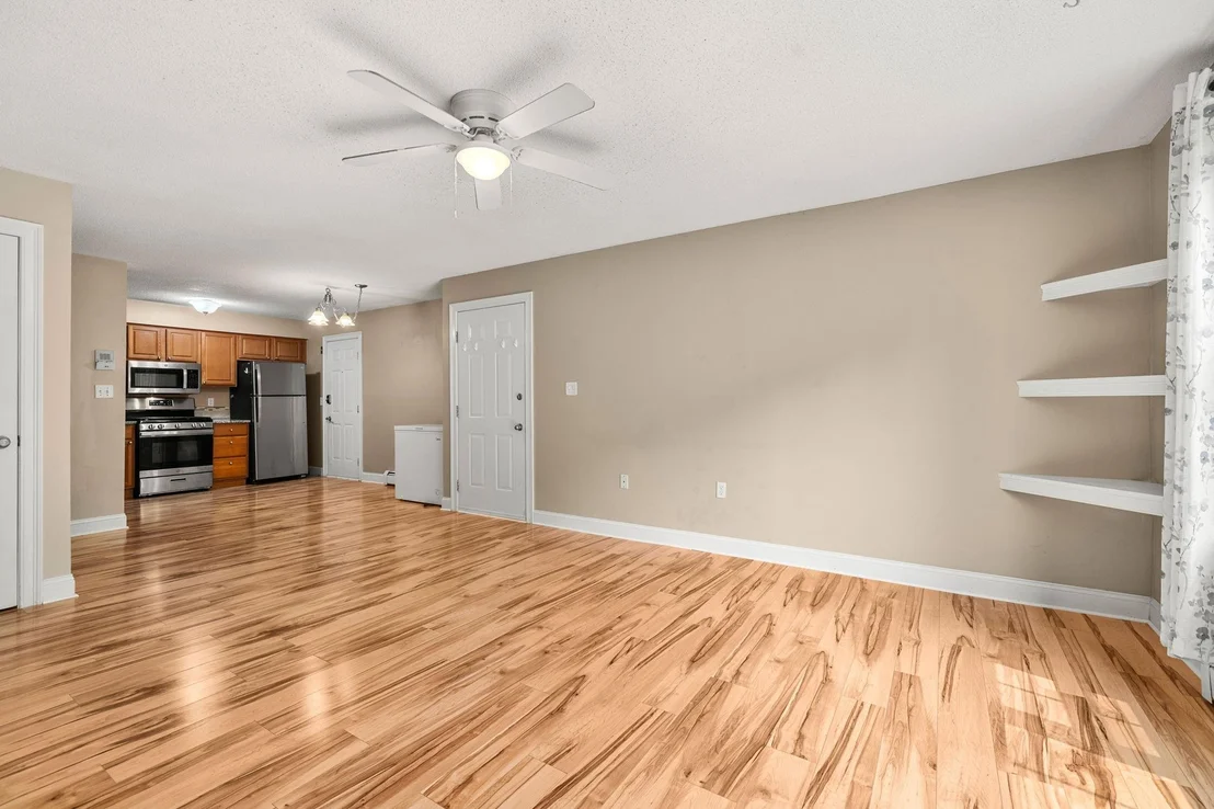Photo of Unit J7 at 50 Brookside