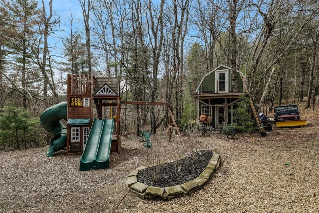 Photo of 15 Pepperell