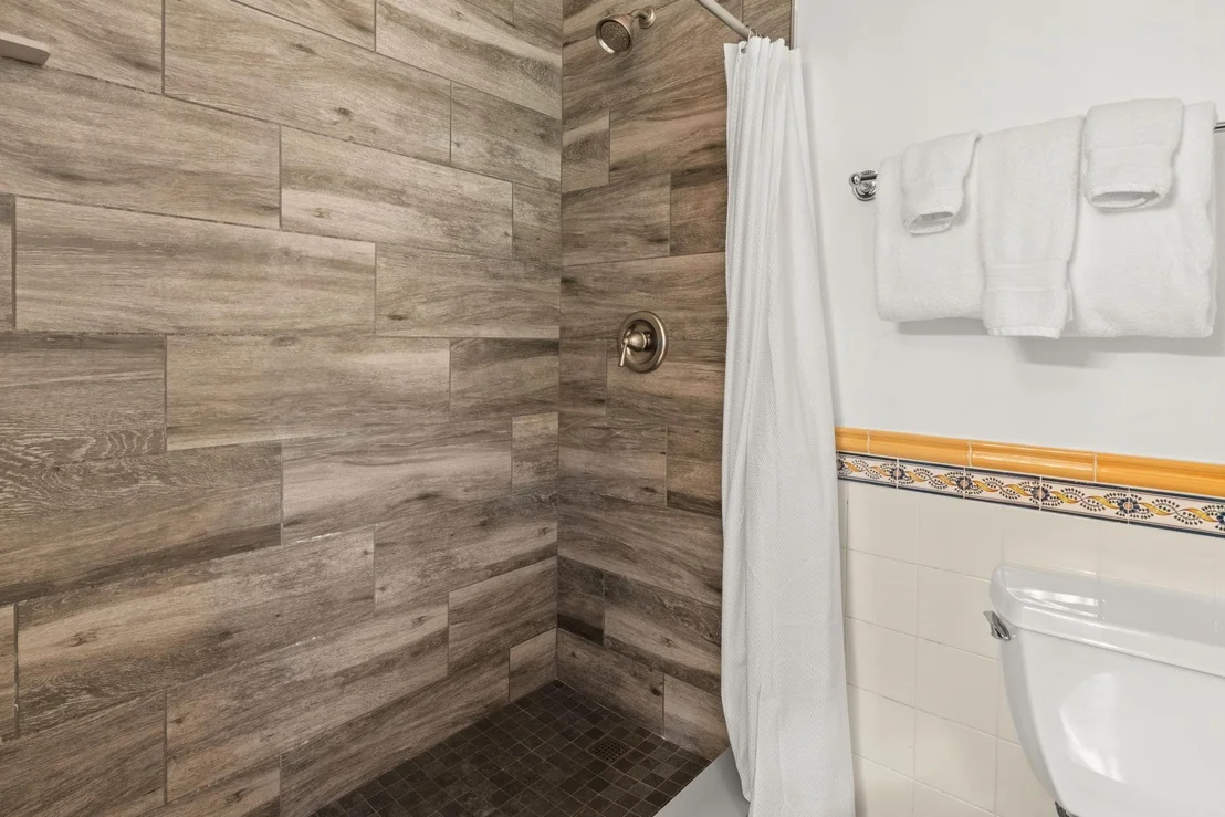 Photo of 835 Alpine View