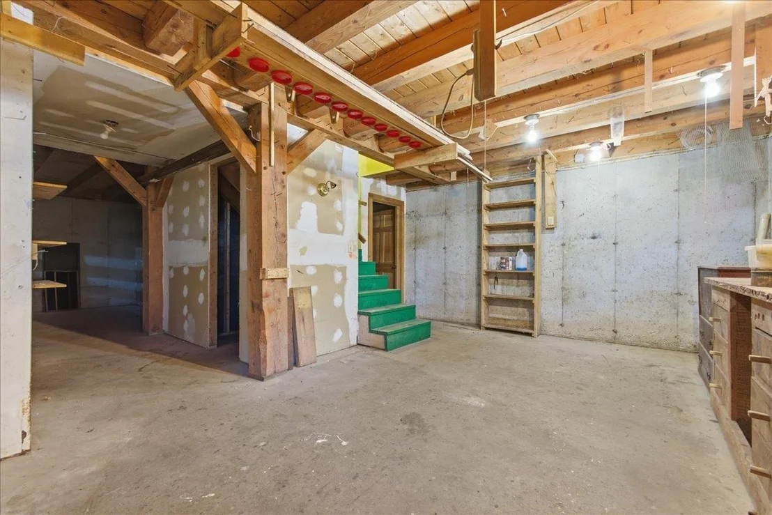 Photo of 1378 Hallstrom