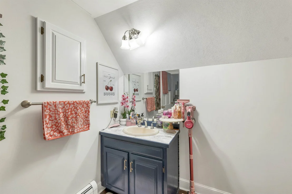 Photo of 9 Meadowview