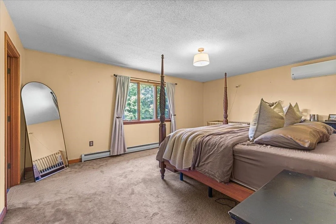 Photo of 2206 Highgate