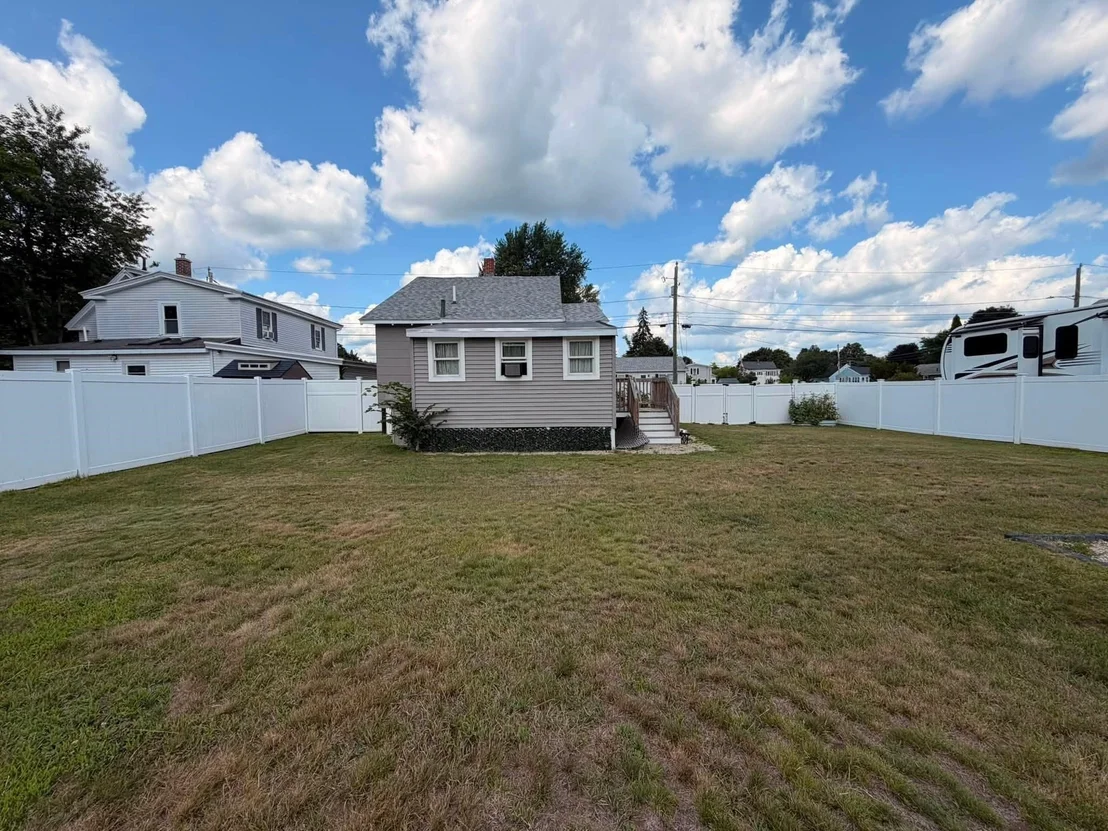 Photo of 98 Maple