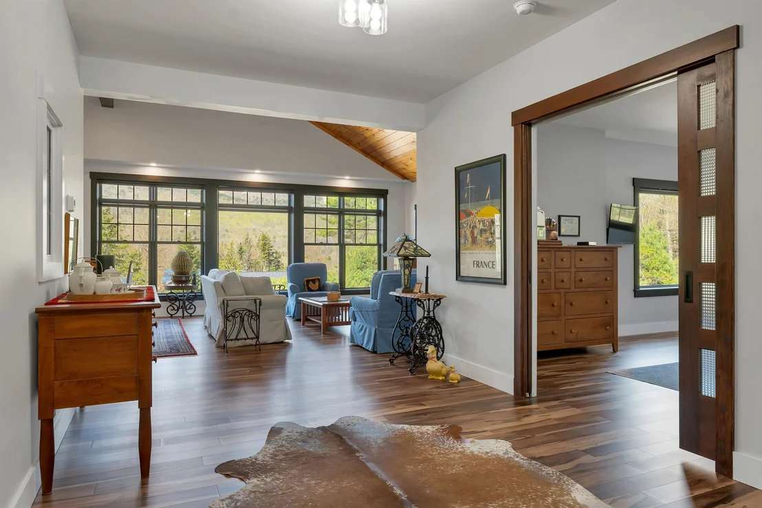 Photo of 22 Cascade Ridge