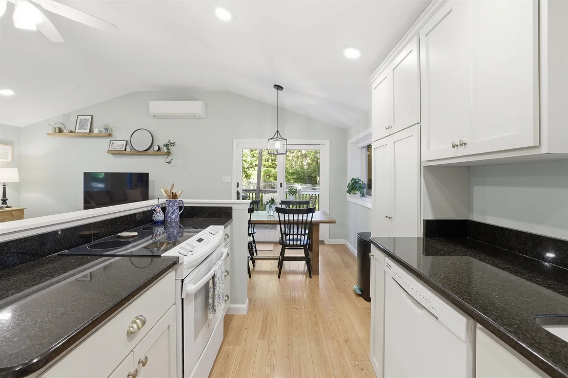 Photo of 65 Londonderry