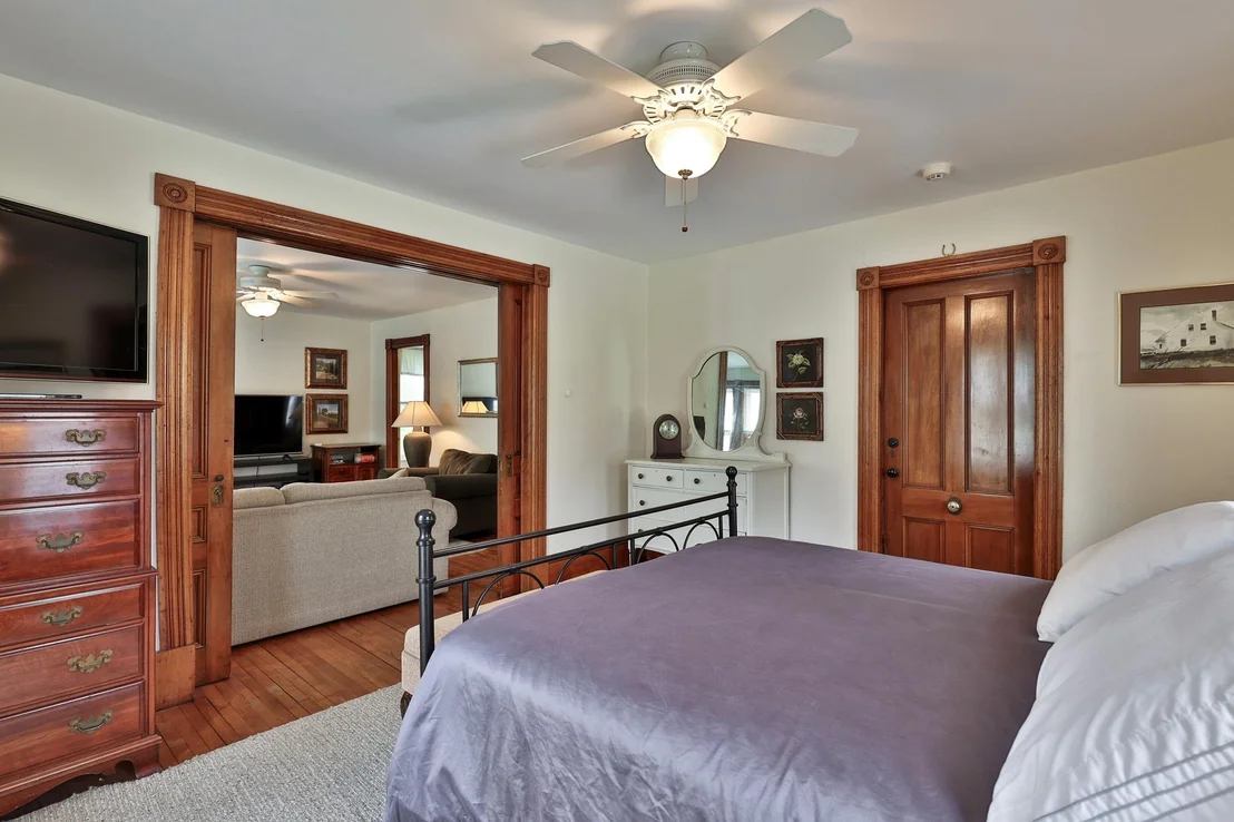 Photo of 49 Pleasant