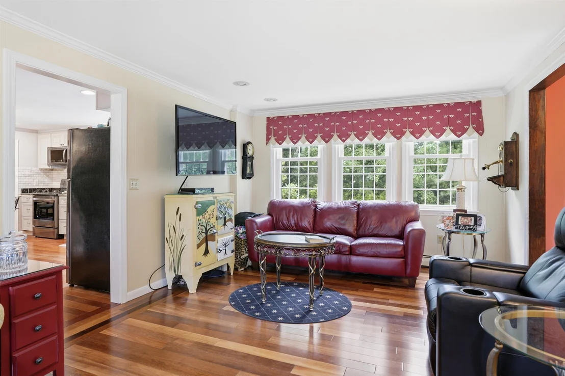 Photo of 9 Whitman