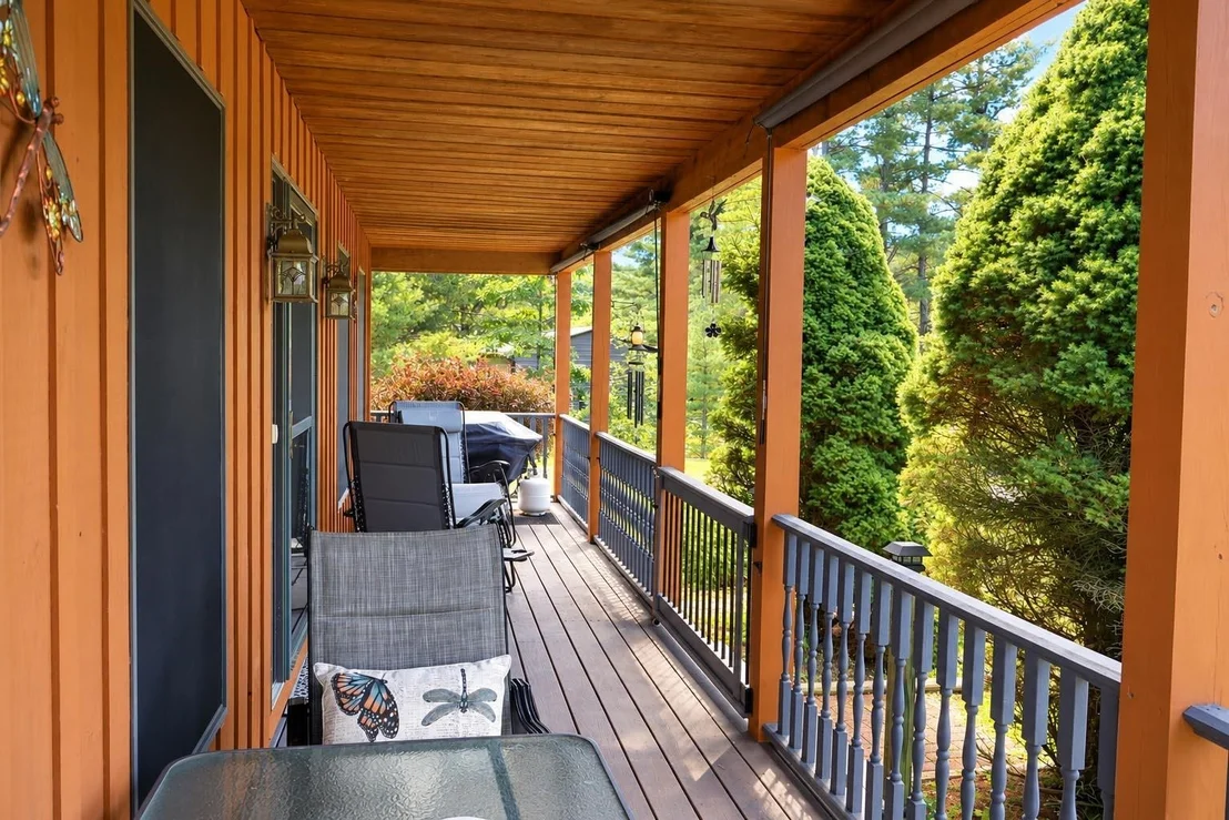 Photo of 249 Pine Hollow