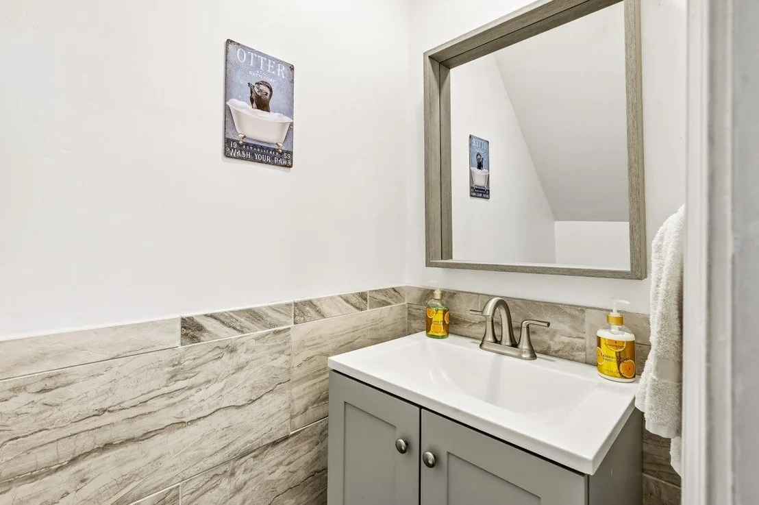 Photo of 29 Hemlock
