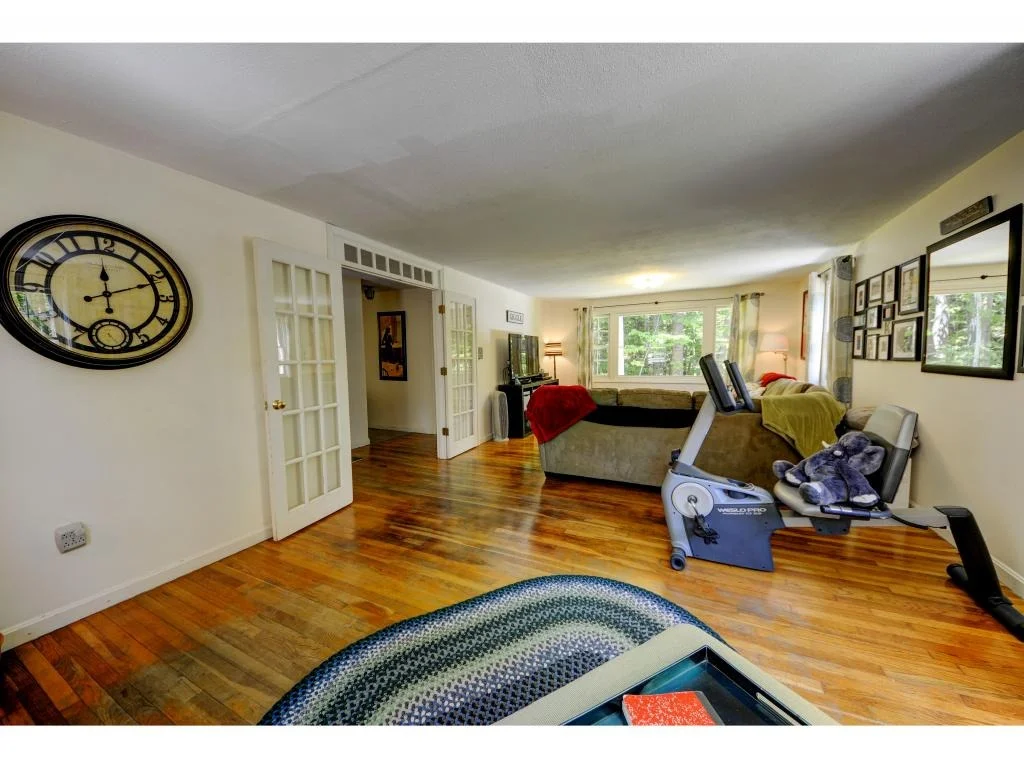 Photo of 11 Bartlett
