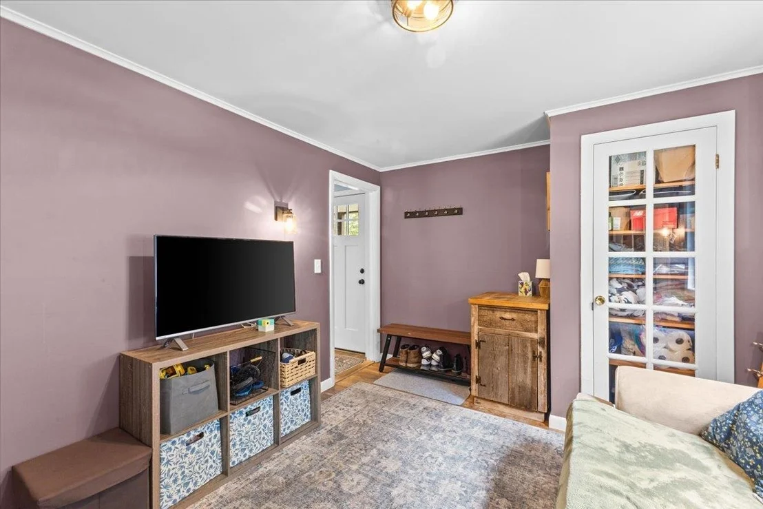 Photo of 6 Edgewood