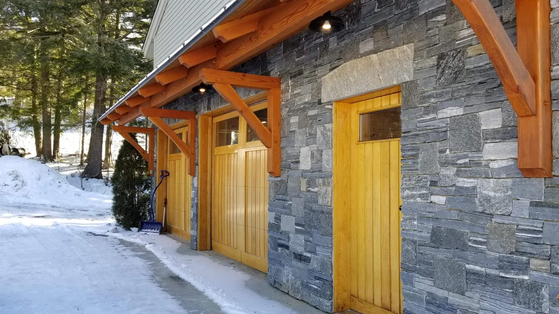 Photo of 426 Roaring Brook