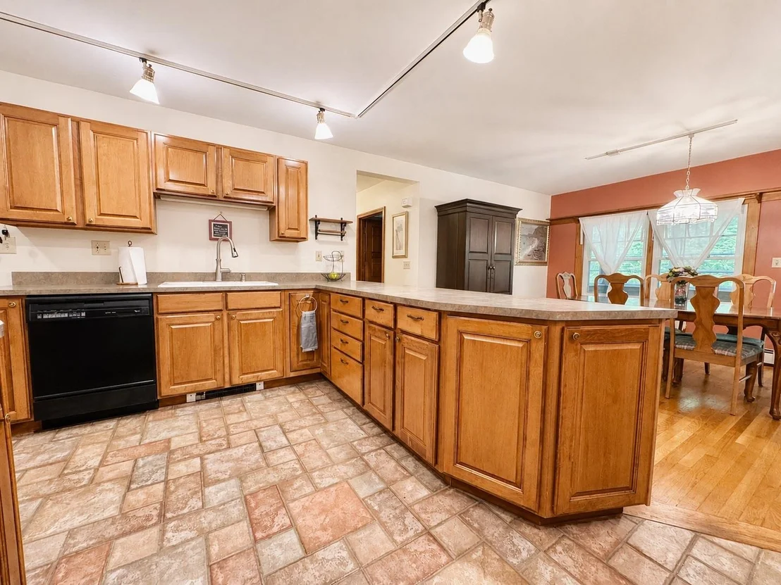 Photo of 244 Walpole Valley