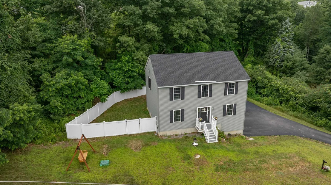 Photo of 885 Mason