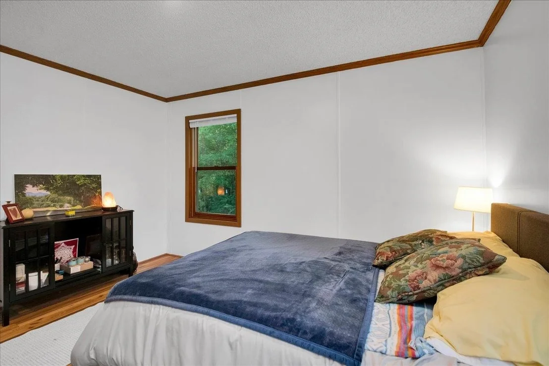 Photo of 107 Williston Woods