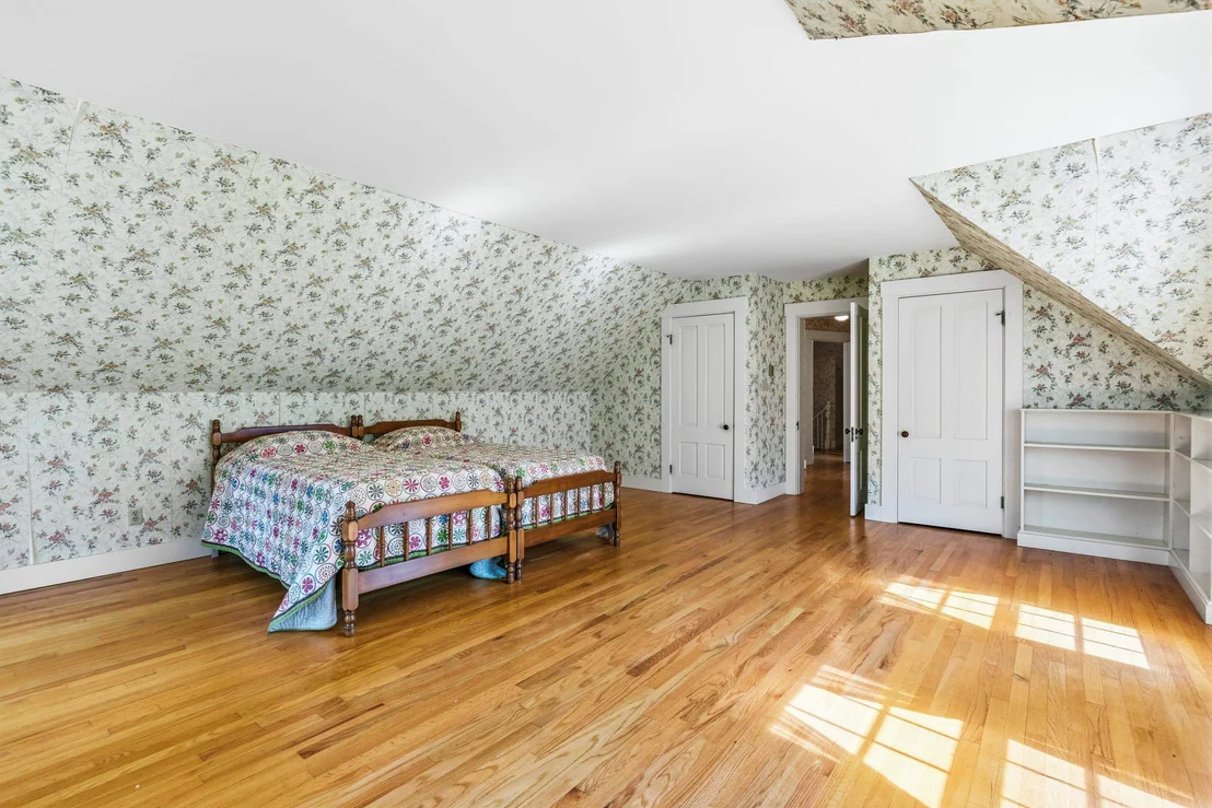 Photo of 567 Main