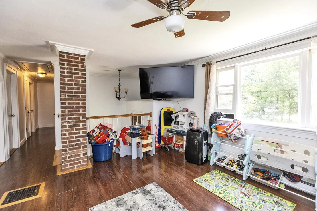 Photo of 511 Forristall