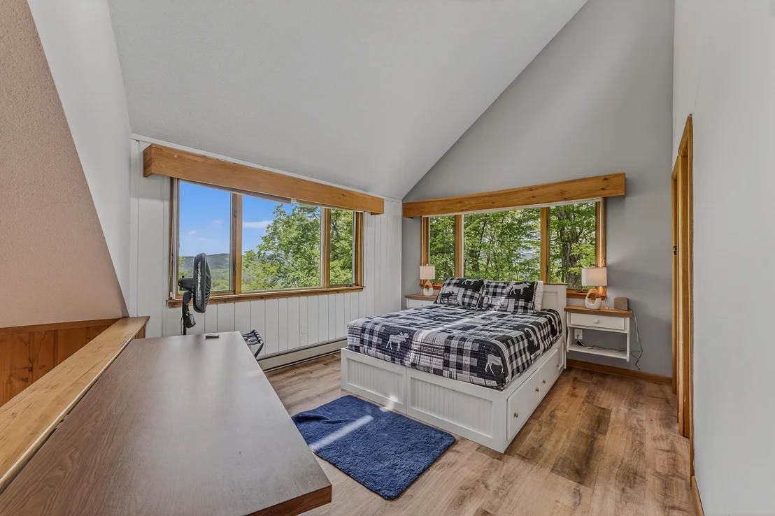 Photo of 139 Summit