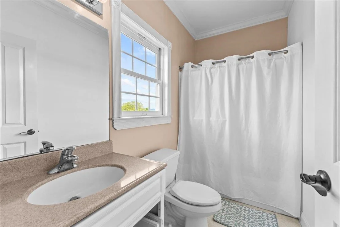 Photo of 413 Hibbard