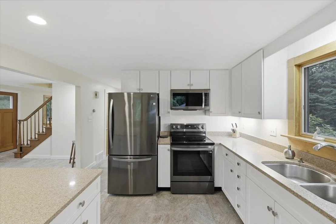 Photo of 16 Lakeview