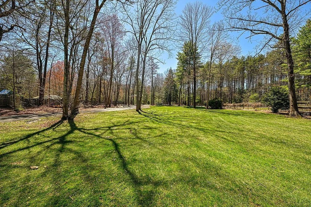 Photo of 32 Hickory