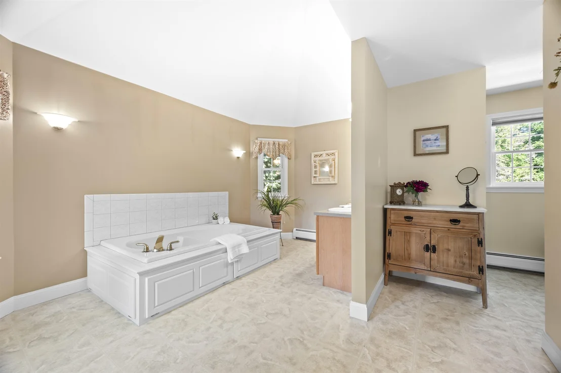 Photo of 4 Monticello