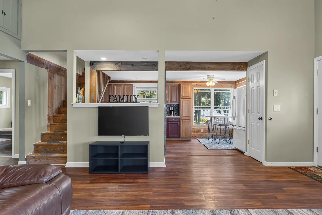 Photo of 6 Hideaway
