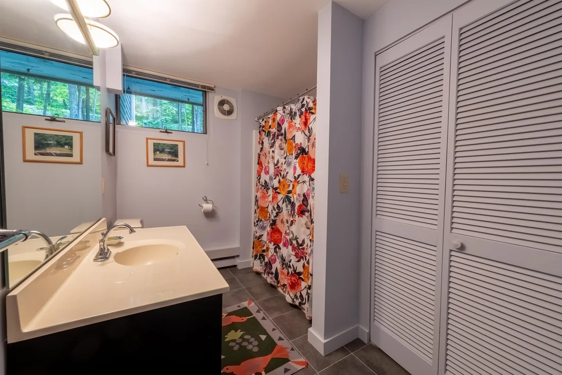 Photo of 477 Morgan