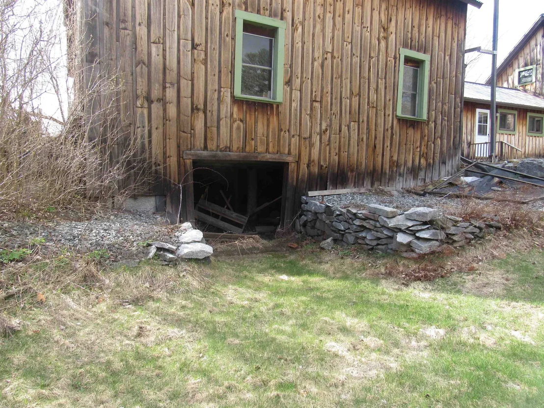 Photo of 701 Bluff