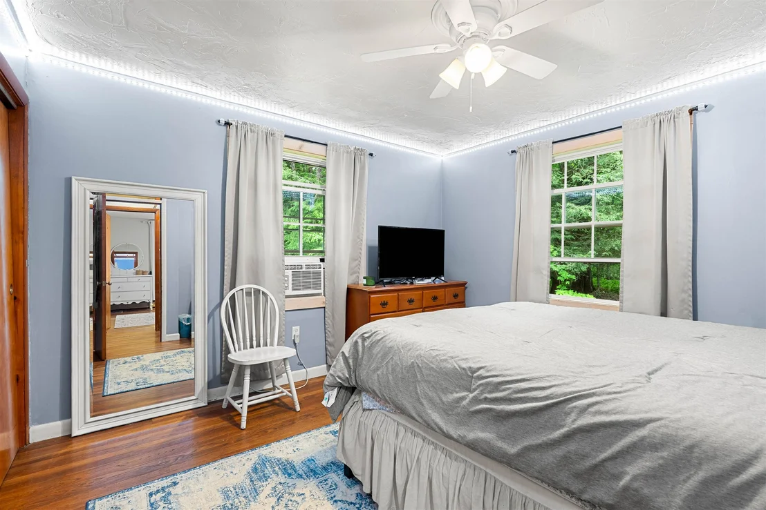 Photo of 13 Barnard Hill