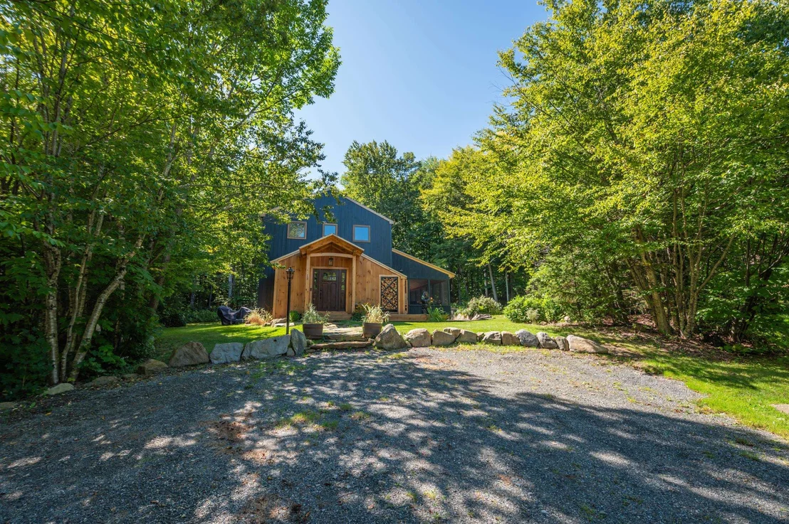 Photo of 15 Bears Den